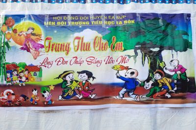 TRUNG THU SUM VẦY